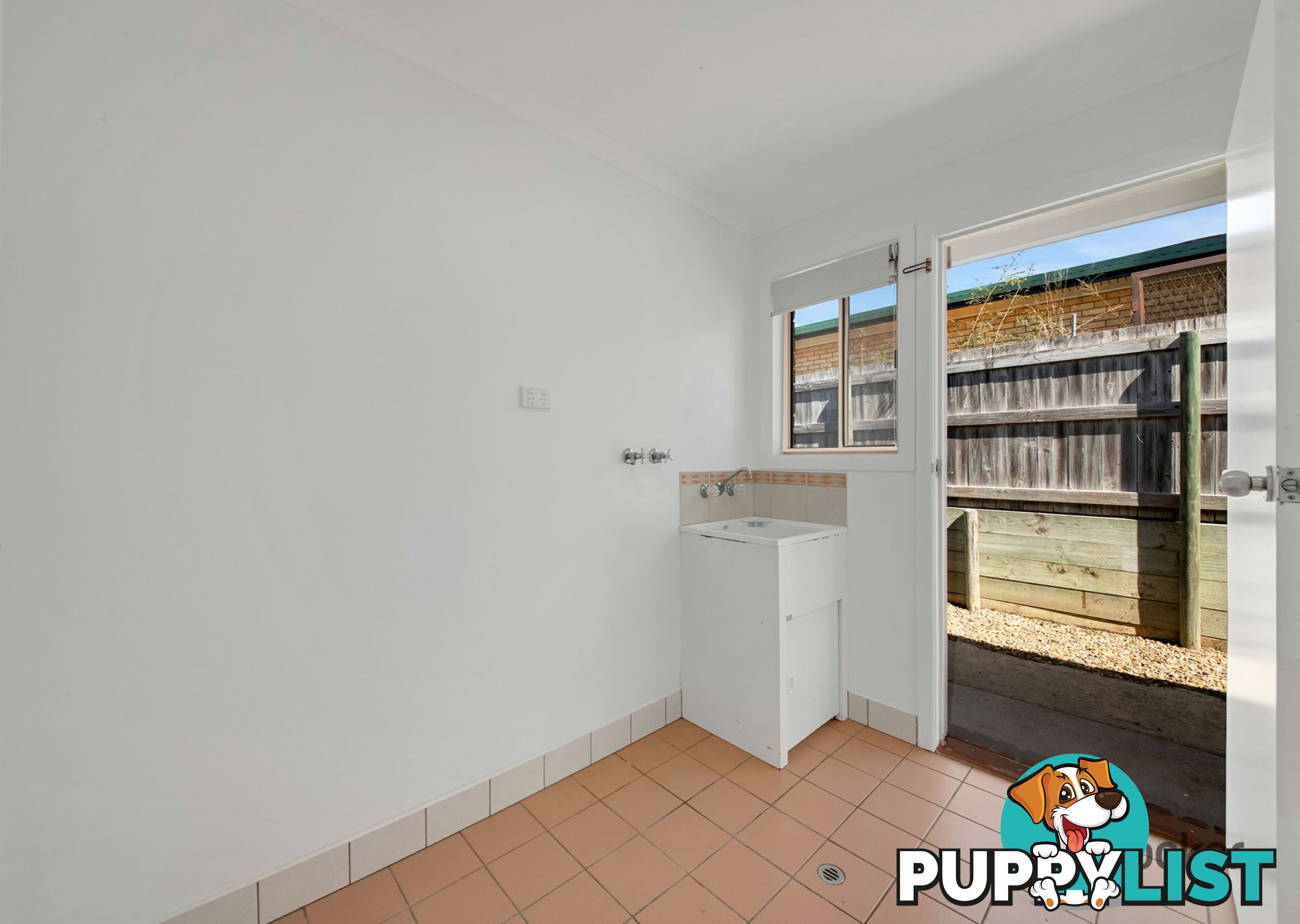 9 Polmaise Street BOYNE ISLAND QLD 4680