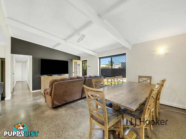 18 Bellemere Court BOYNE ISLAND QLD 4680