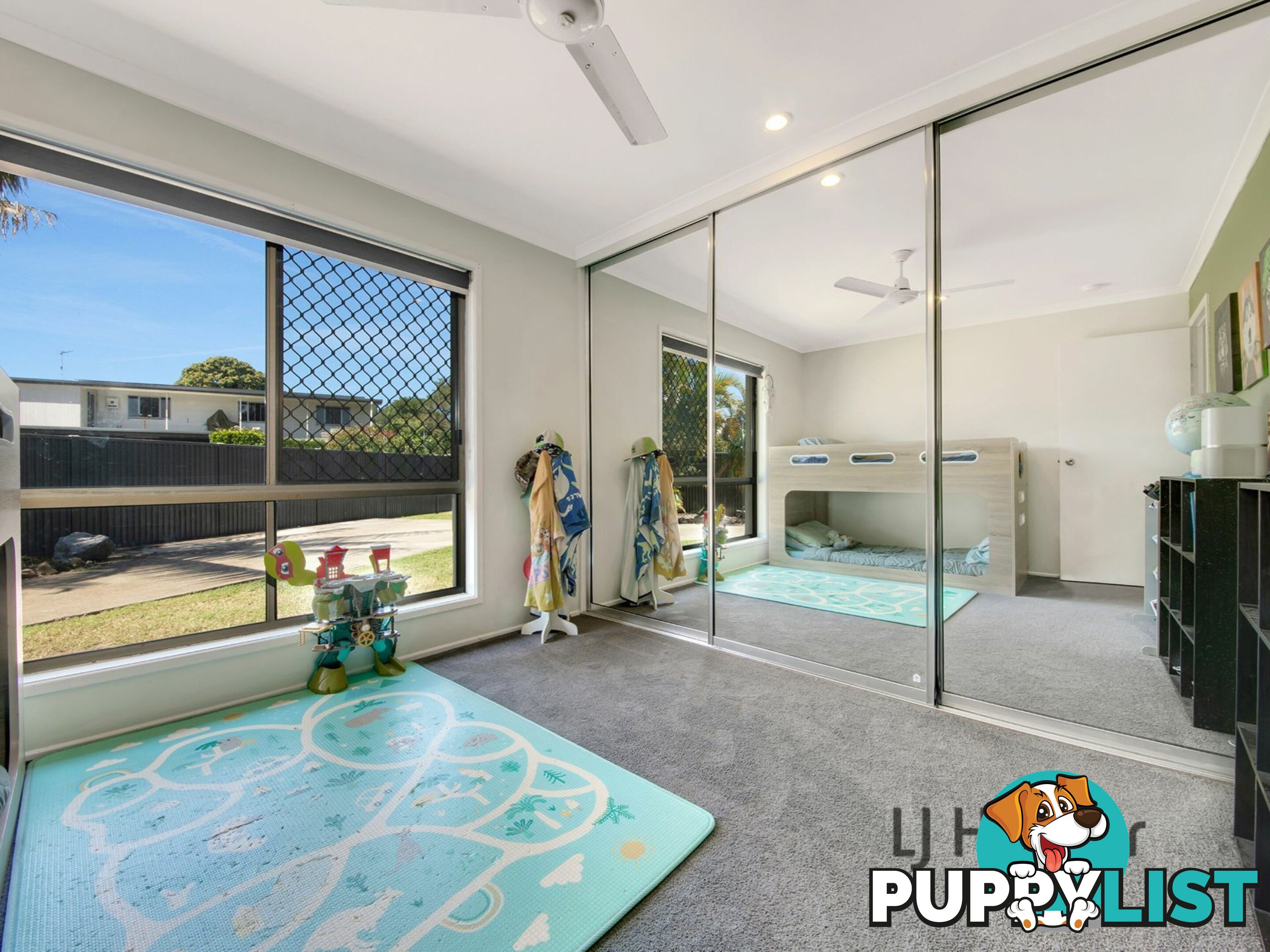 18 Bellemere Court BOYNE ISLAND QLD 4680