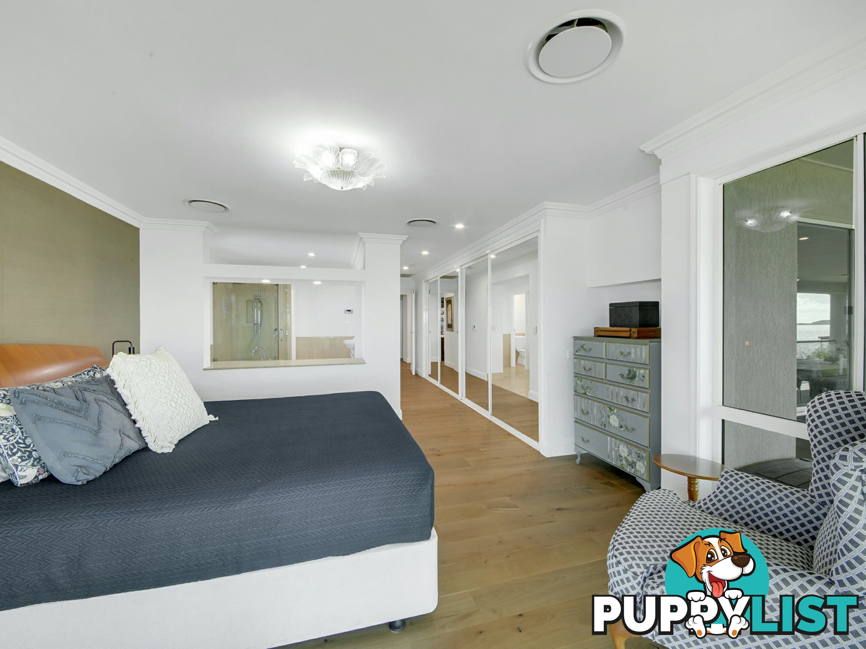 6 The Esplanade BARNEY POINT QLD 4680