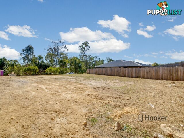 38 Caulder Esplanade BOYNE ISLAND QLD 4680
