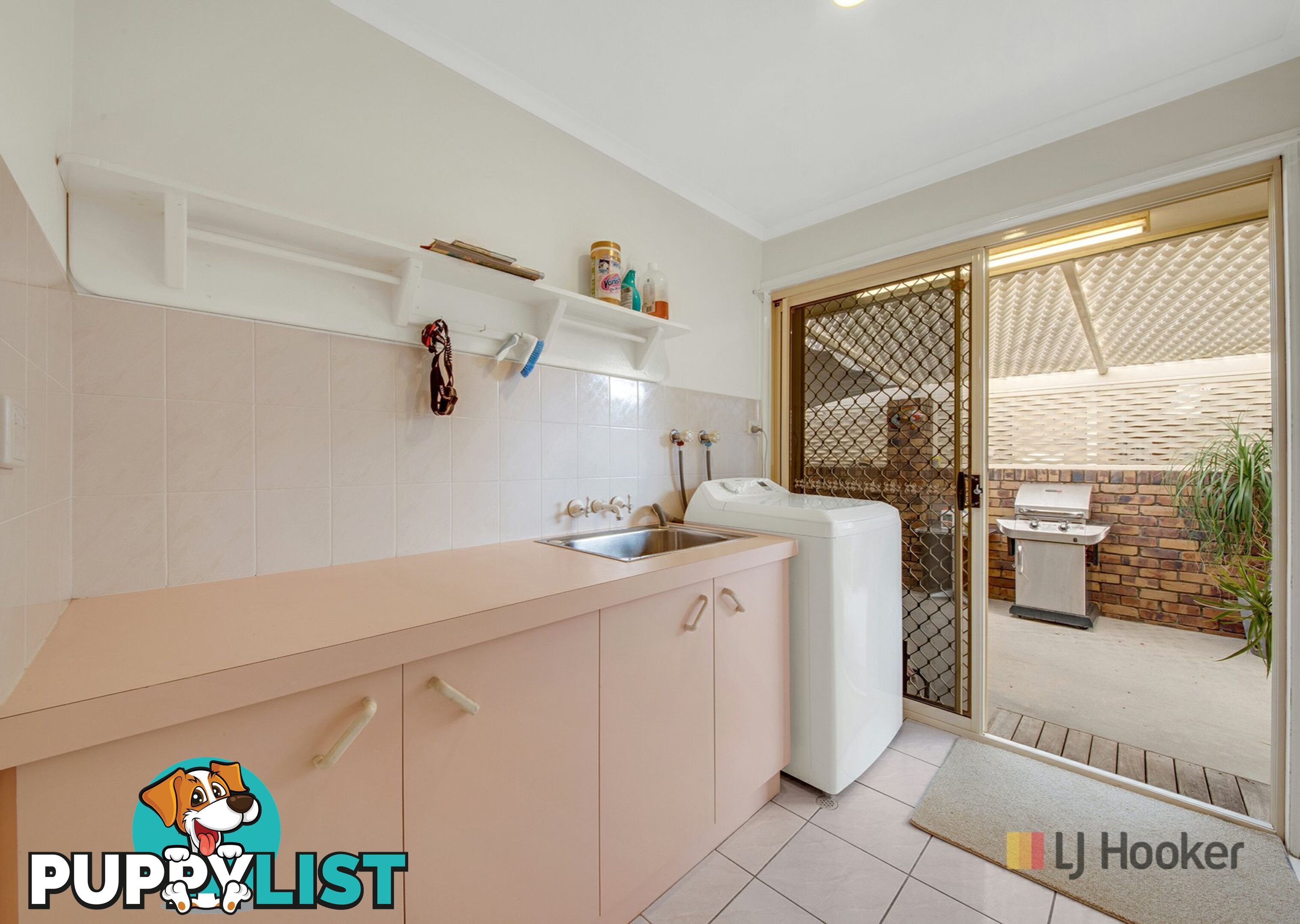 48 Lomandra Street BOYNE ISLAND QLD 4680