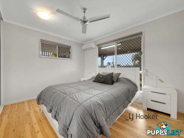 25 Alexander Street BOYNE ISLAND QLD 4680