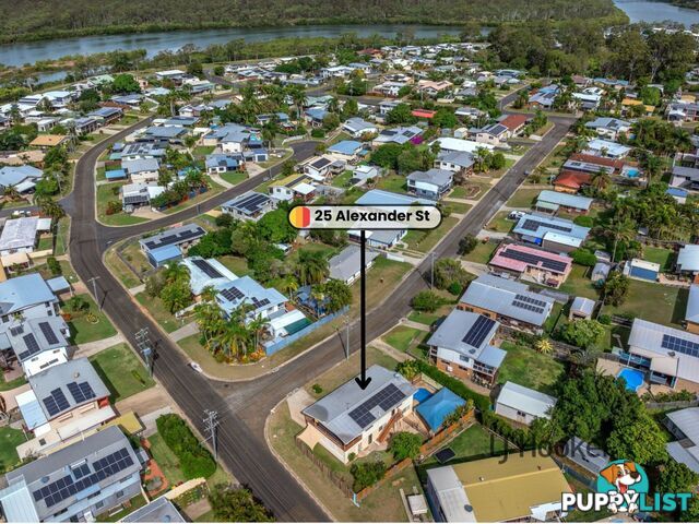 25 Alexander Street BOYNE ISLAND QLD 4680
