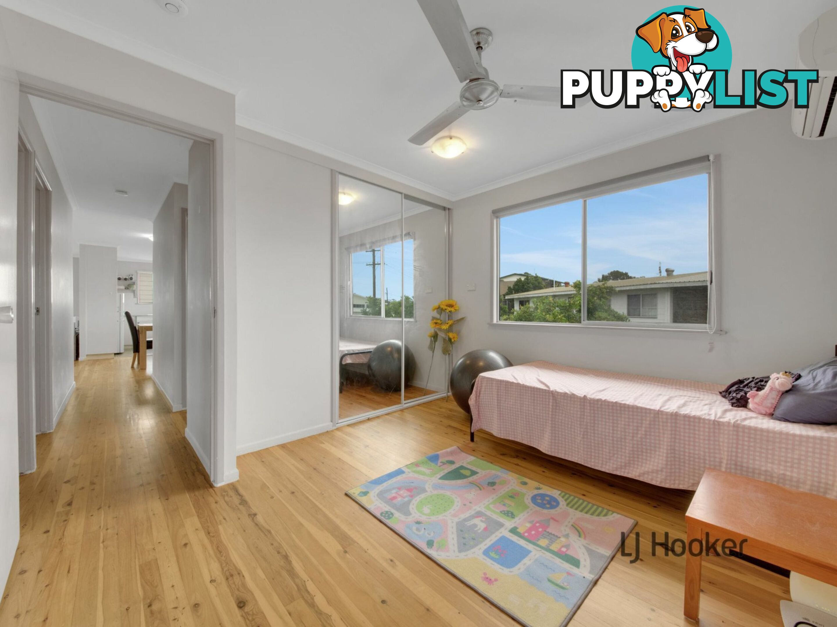 25 Alexander Street BOYNE ISLAND QLD 4680