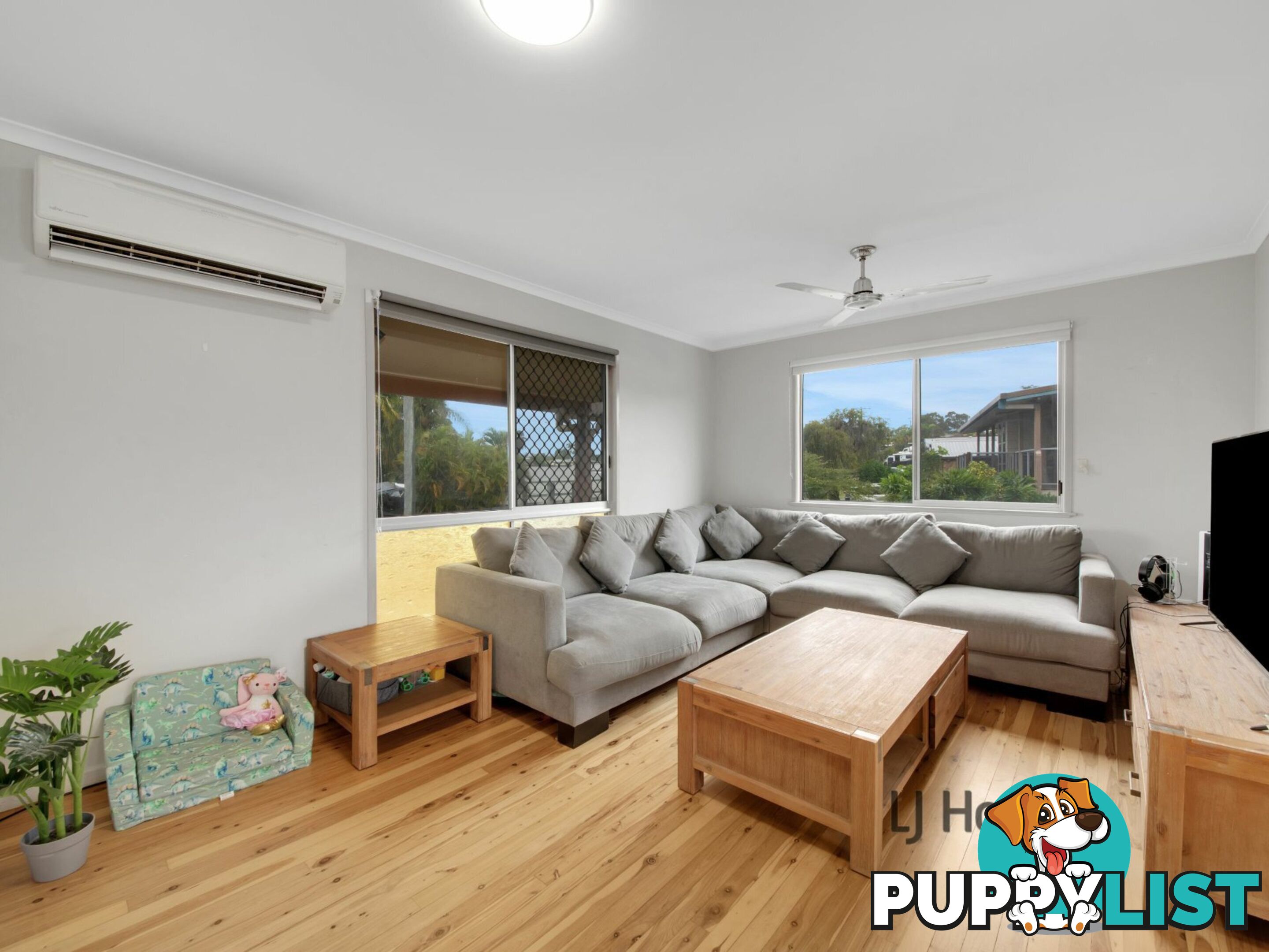 25 Alexander Street BOYNE ISLAND QLD 4680
