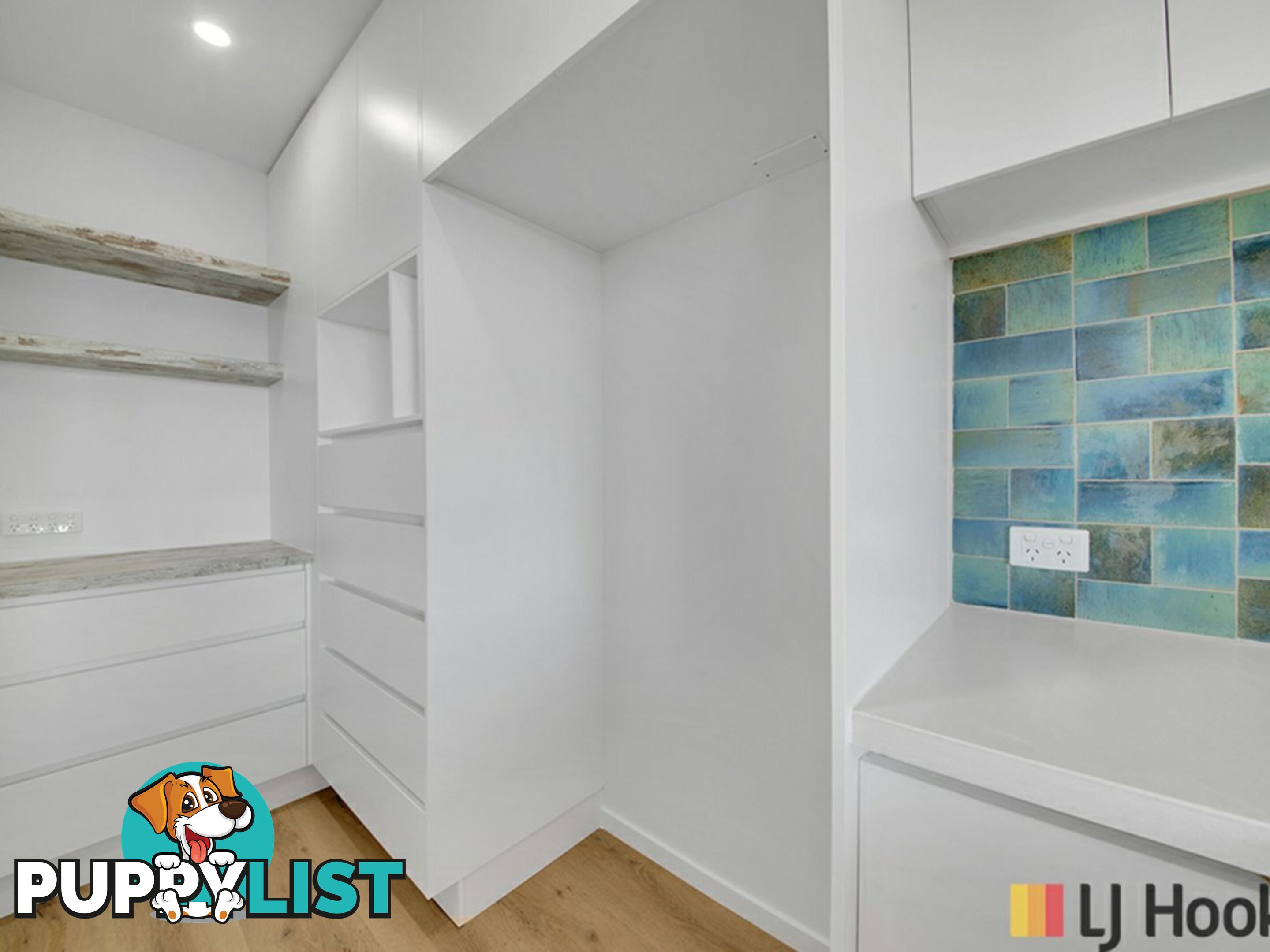 8 Jenny Lind Court BOYNE ISLAND QLD 4680