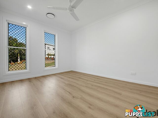 8 Jenny Lind Court BOYNE ISLAND QLD 4680