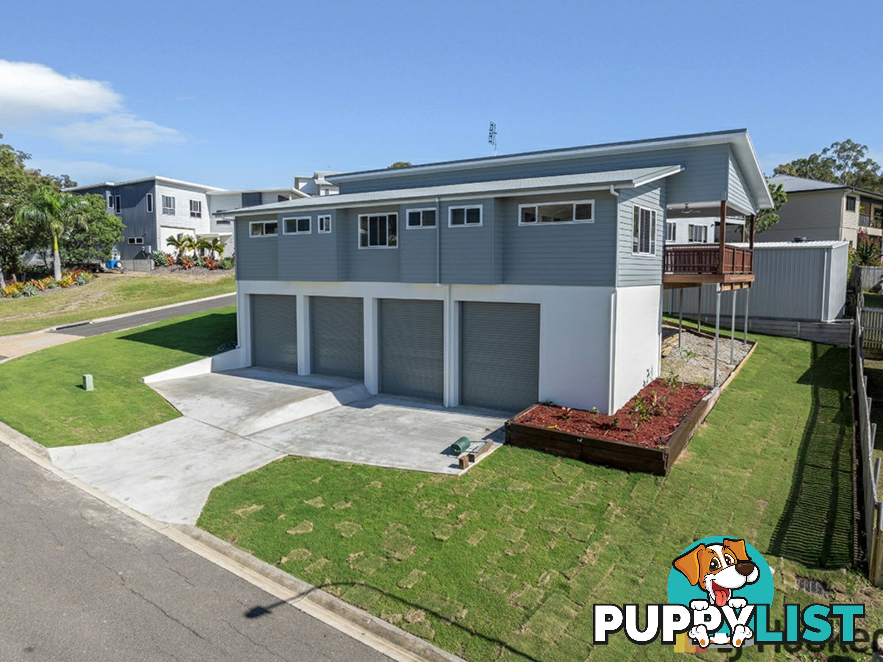 8 Jenny Lind Court BOYNE ISLAND QLD 4680