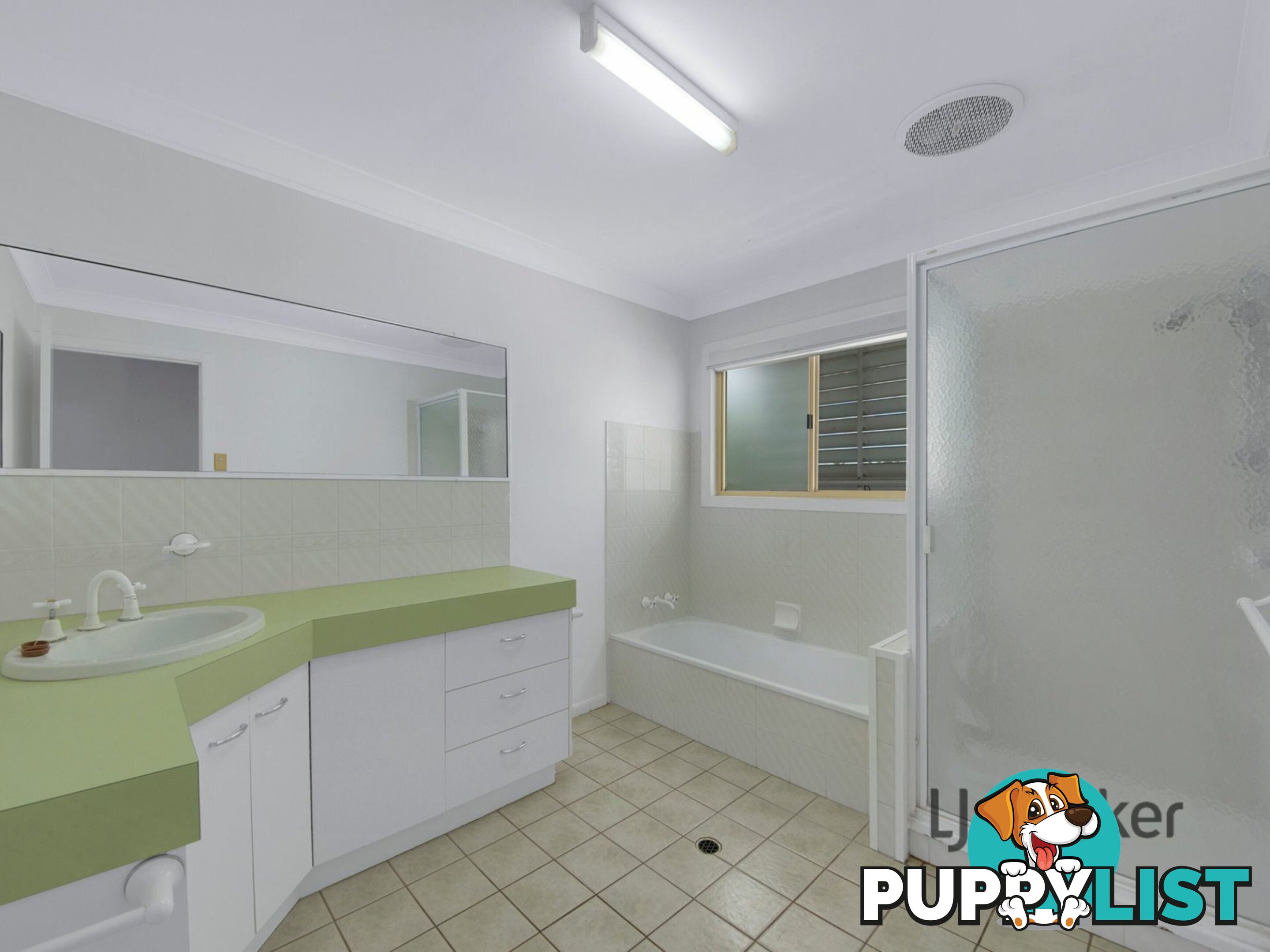 86 Booth Avenue TANNUM SANDS QLD 4680