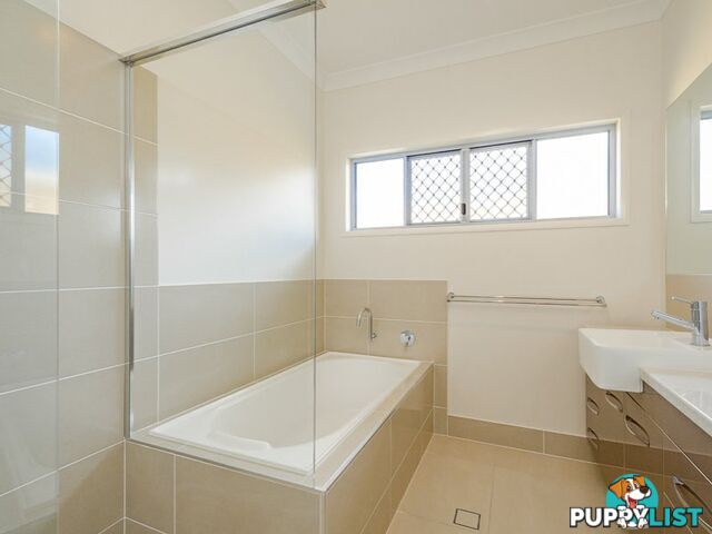 100 Broadacres Drive TANNUM SANDS QLD 4680