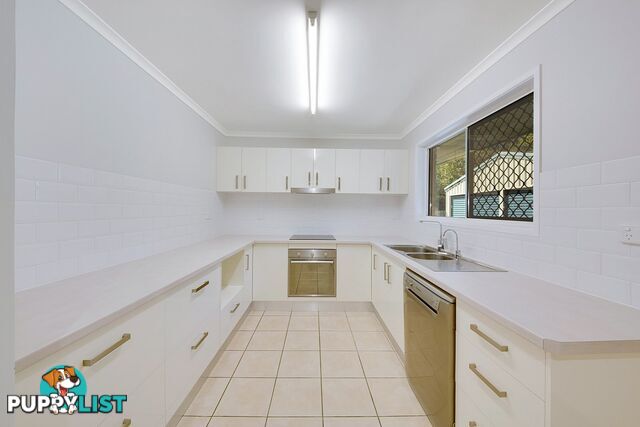 27 Beltana Drive BOYNE ISLAND QLD 4680