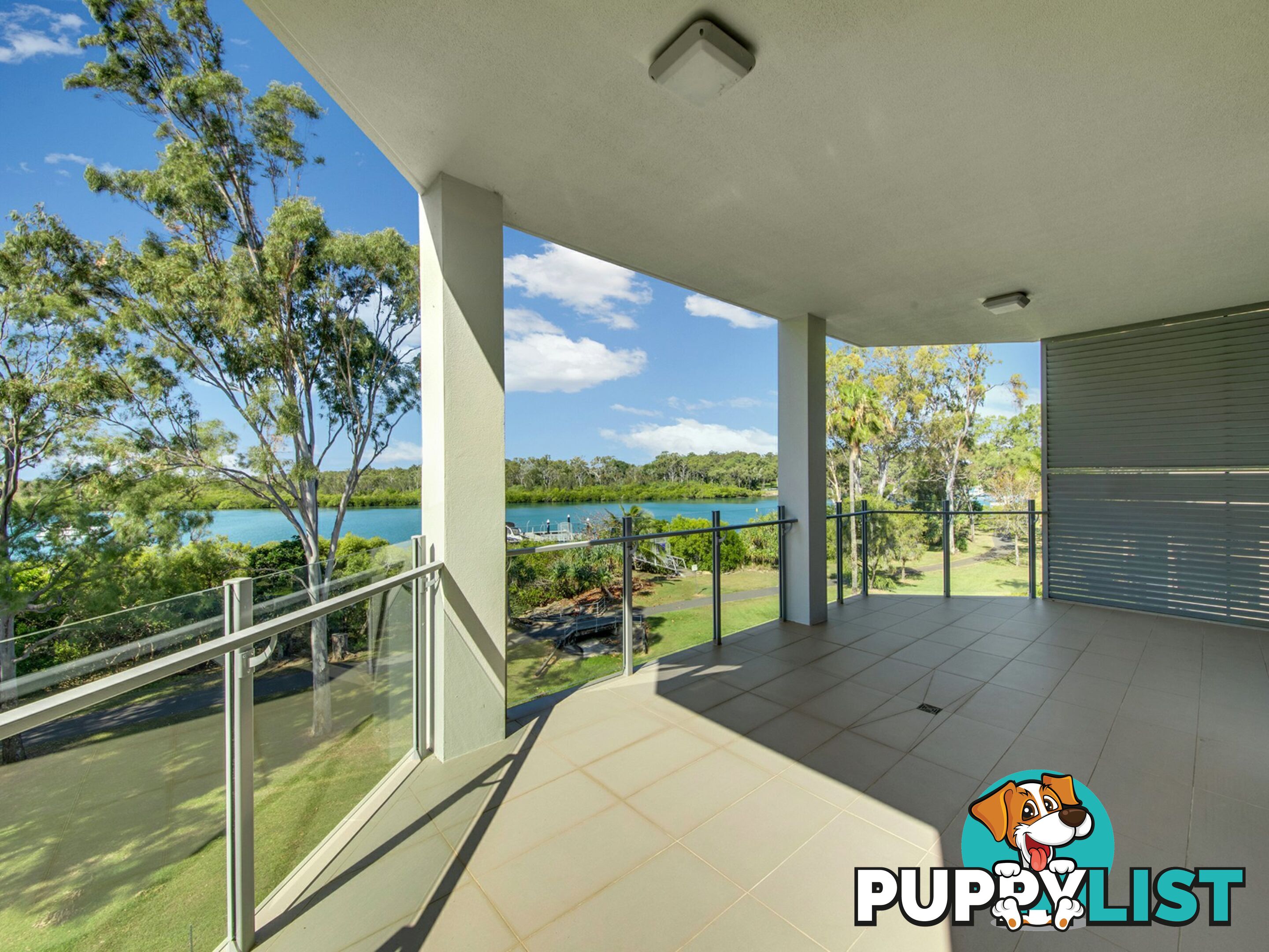 303/10 Wyndham Avenue BOYNE ISLAND QLD 4680