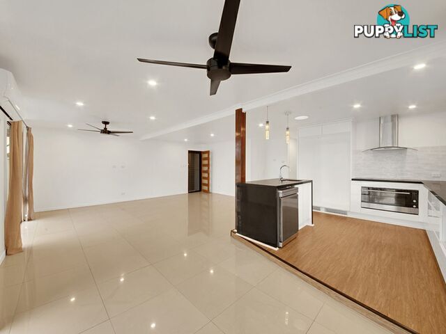 9 Alexander Street BOYNE ISLAND QLD 4680