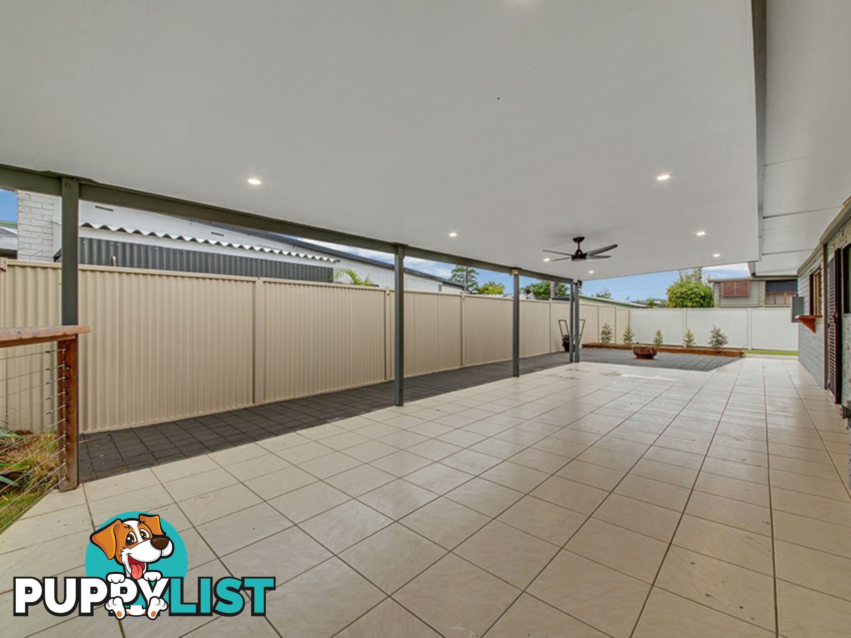 9 Alexander Street BOYNE ISLAND QLD 4680