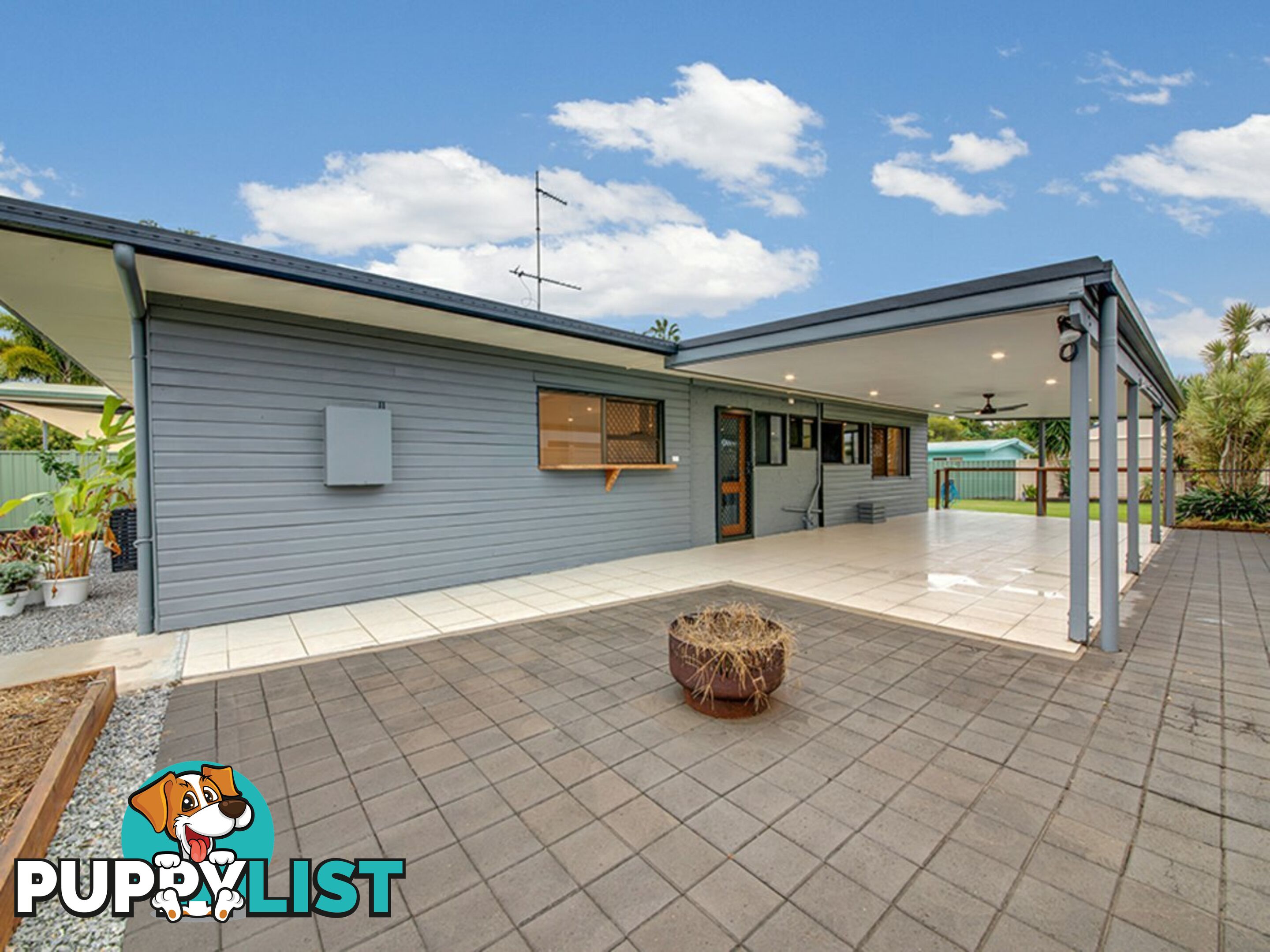 9 Alexander Street BOYNE ISLAND QLD 4680