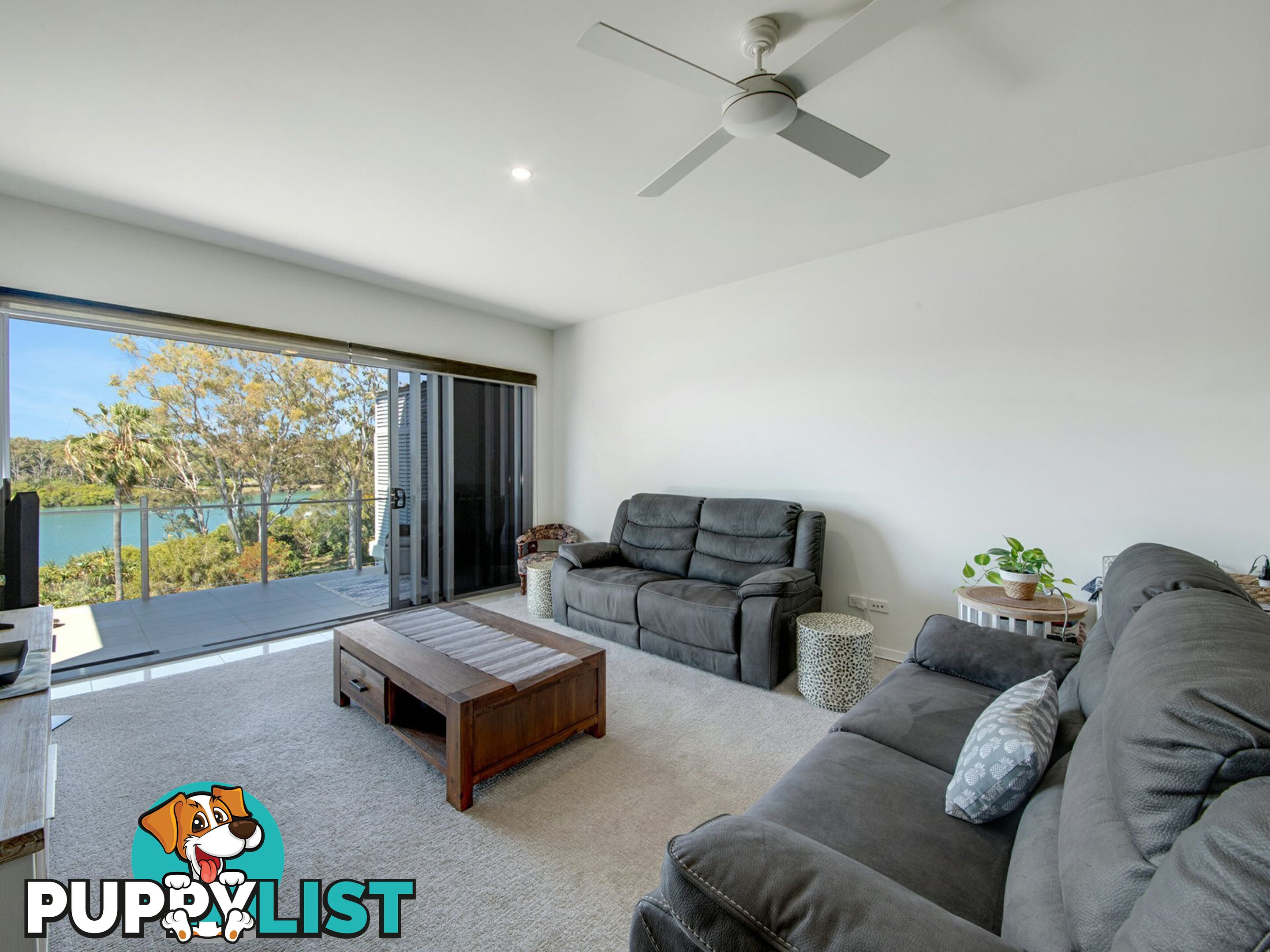 402/10 Wyndham Avenue BOYNE ISLAND QLD 4680