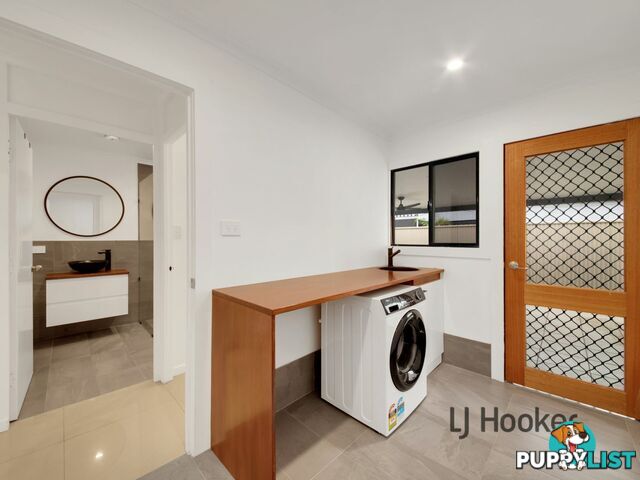 9 Alexander Street BOYNE ISLAND QLD 4680