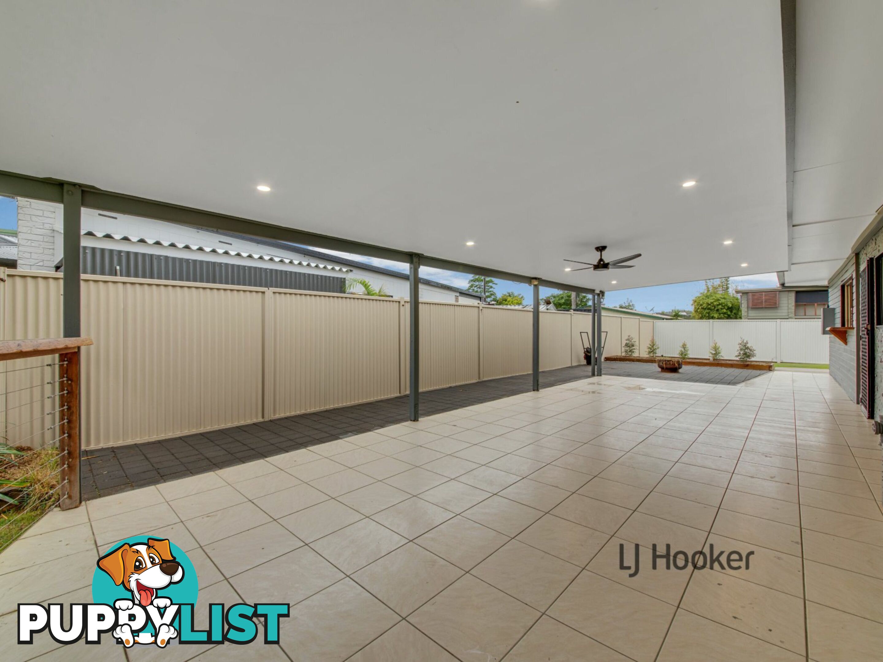 9 Alexander Street BOYNE ISLAND QLD 4680