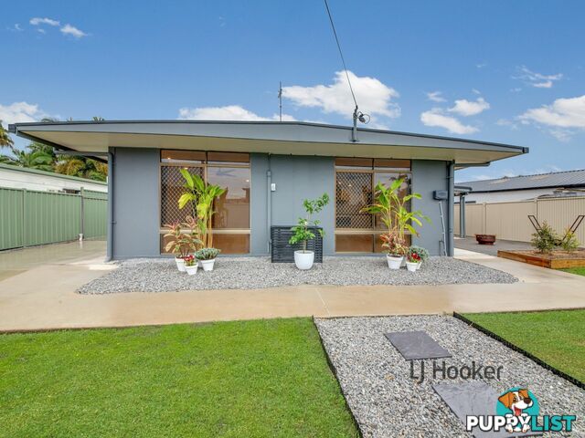 9 Alexander Street BOYNE ISLAND QLD 4680