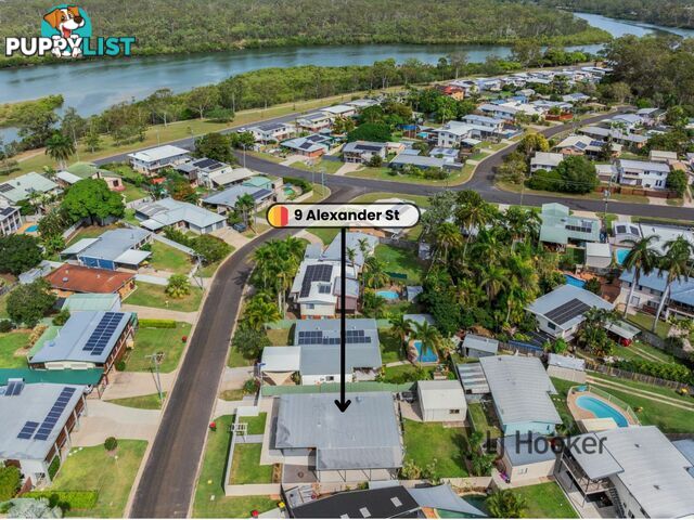 9 Alexander Street BOYNE ISLAND QLD 4680