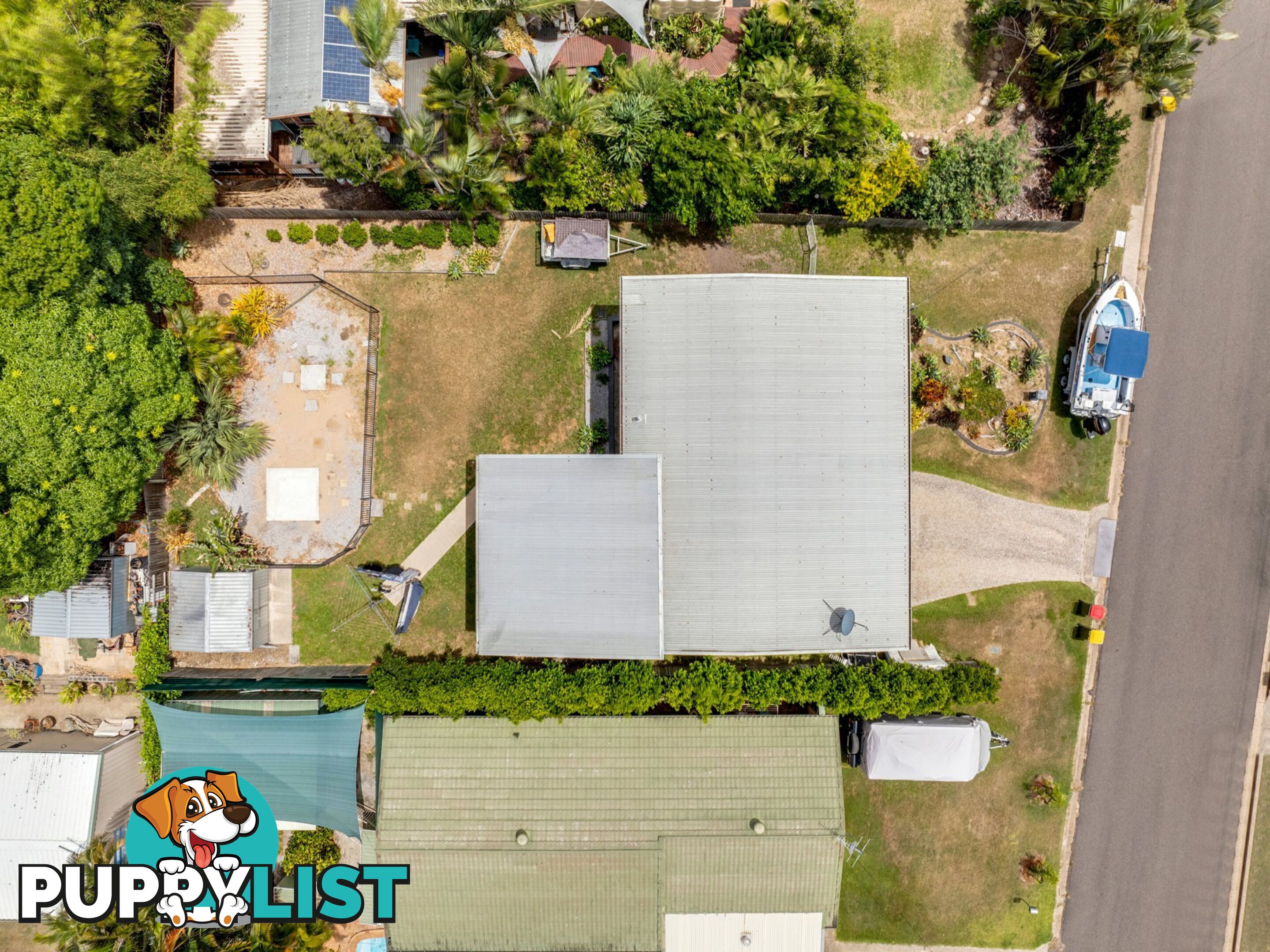 6 Bellemere Court BOYNE ISLAND QLD 4680