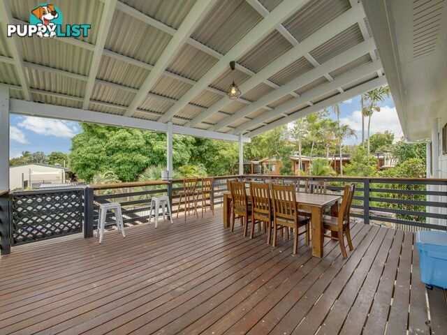 6 Bellemere Court BOYNE ISLAND QLD 4680