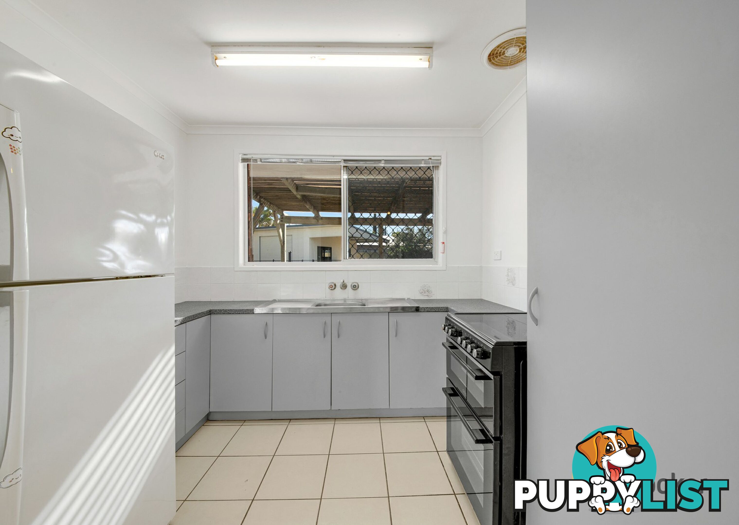 6 Andrew Court BOYNE ISLAND QLD 4680