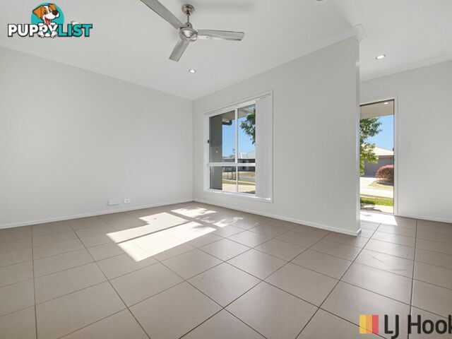 32 Koolivoo Parade BOYNE ISLAND QLD 4680
