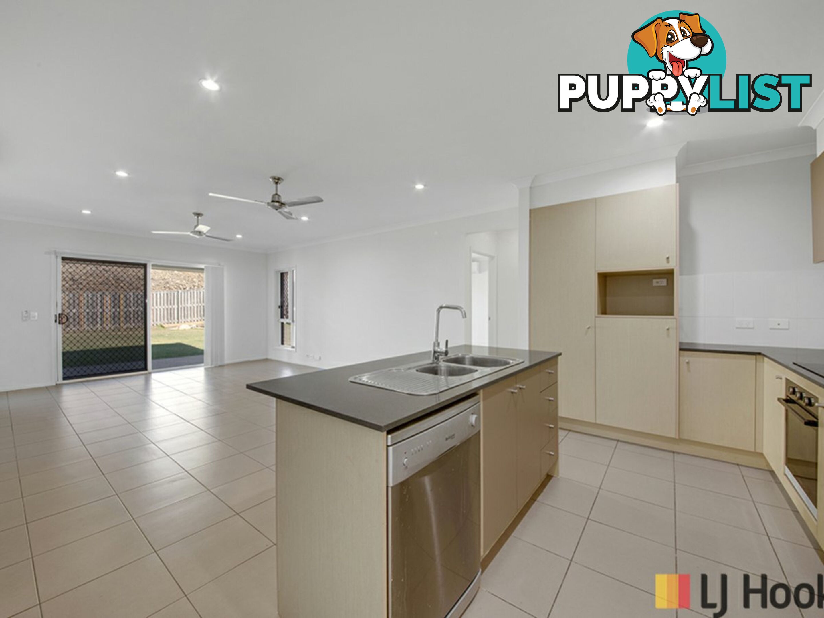32 Koolivoo Parade BOYNE ISLAND QLD 4680