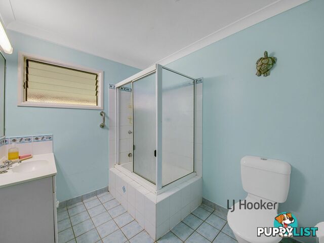 4 Yukana Street BOYNE ISLAND QLD 4680