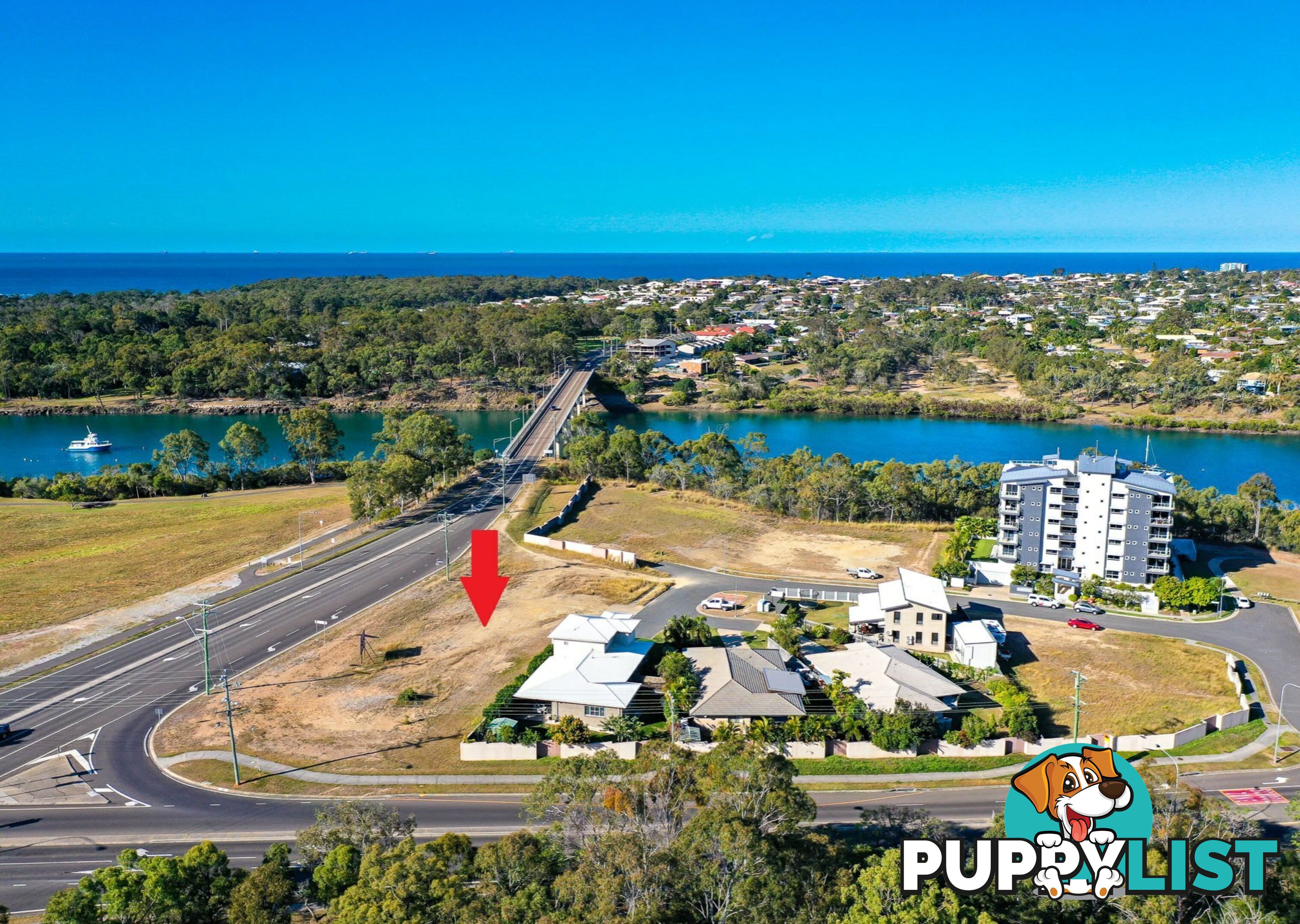 13 The Promenade BOYNE ISLAND QLD 4680