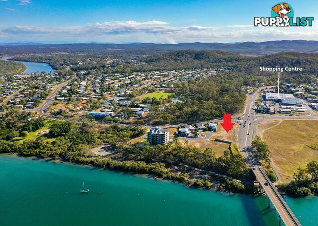 13 The Promenade BOYNE ISLAND QLD 4680