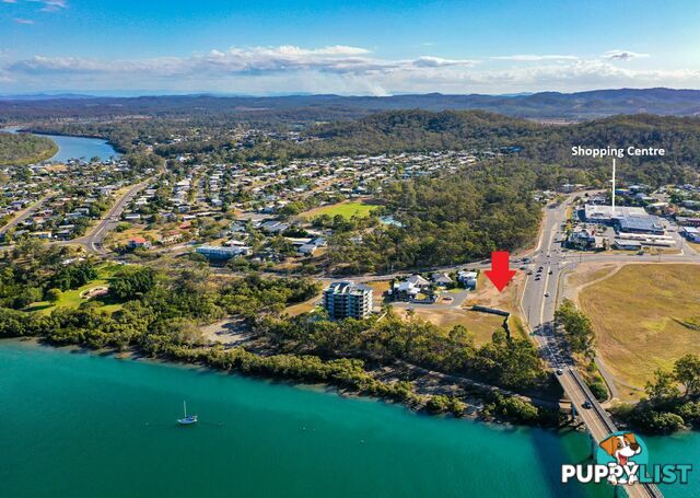 13 The Promenade BOYNE ISLAND QLD 4680