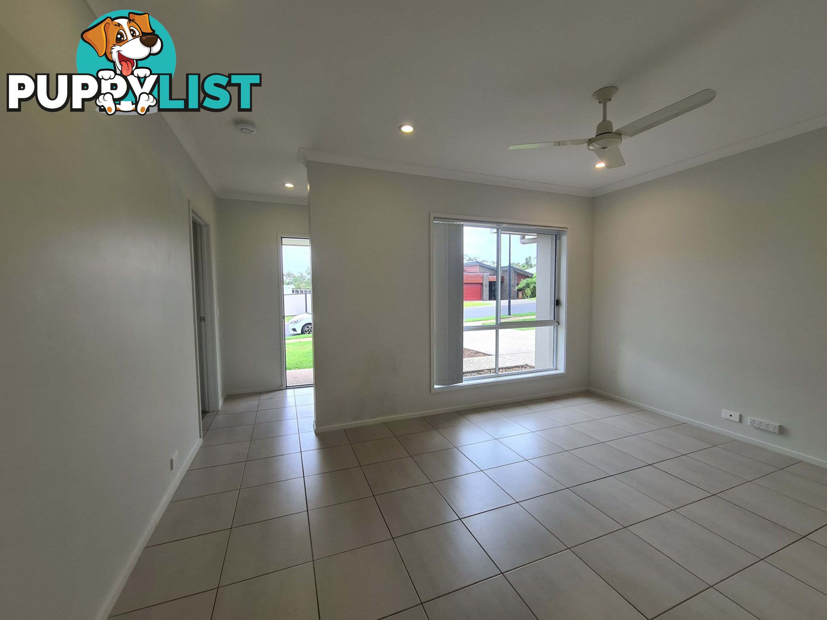 8 CORIMBA PARADE BOYNE ISLAND QLD 4680