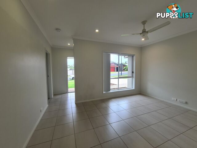 8 CORIMBA PARADE BOYNE ISLAND QLD 4680