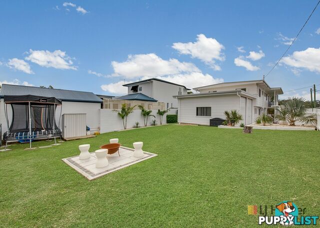 2 Arthur Street BOYNE ISLAND QLD 4680