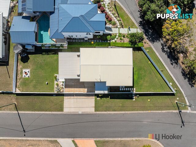 2 Arthur Street BOYNE ISLAND QLD 4680