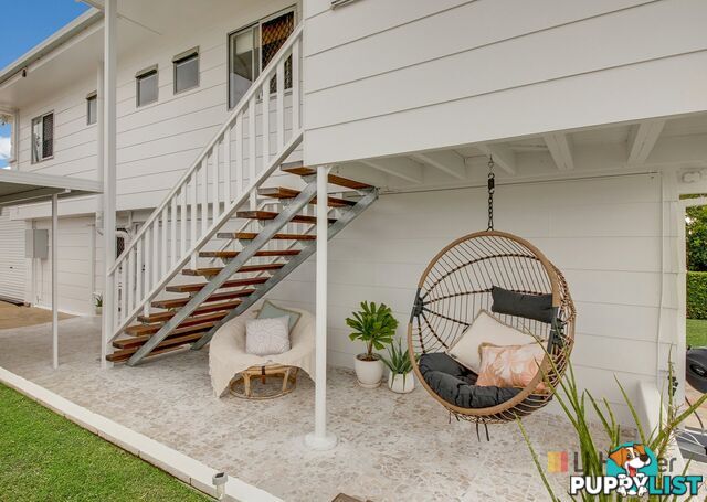 2 Arthur Street BOYNE ISLAND QLD 4680