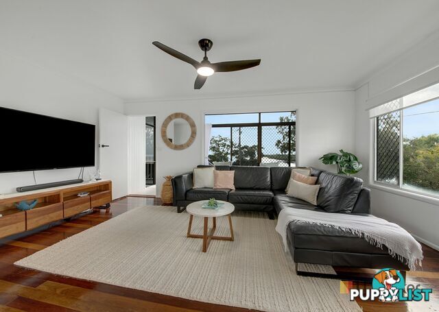 2 Arthur Street BOYNE ISLAND QLD 4680