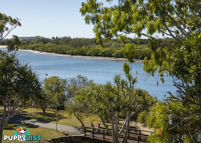 2 Arthur Street BOYNE ISLAND QLD 4680