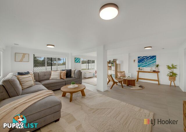 2 Arthur Street BOYNE ISLAND QLD 4680