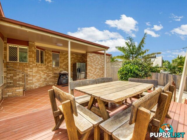 15 Jarrah Drive BOYNE ISLAND QLD 4680