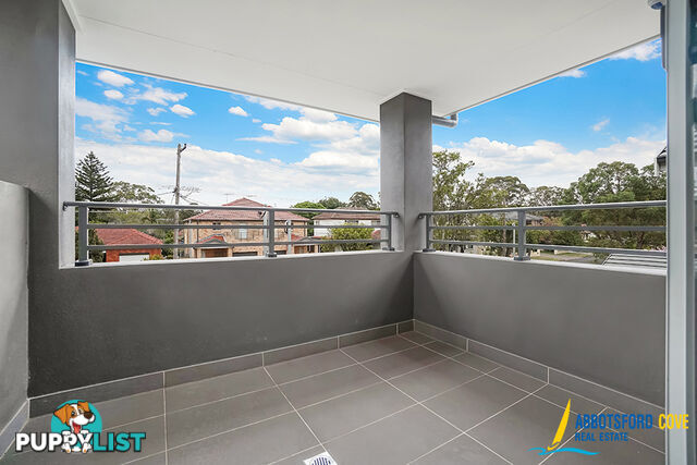 33 Laundess Avenue PANANIA NSW 2213