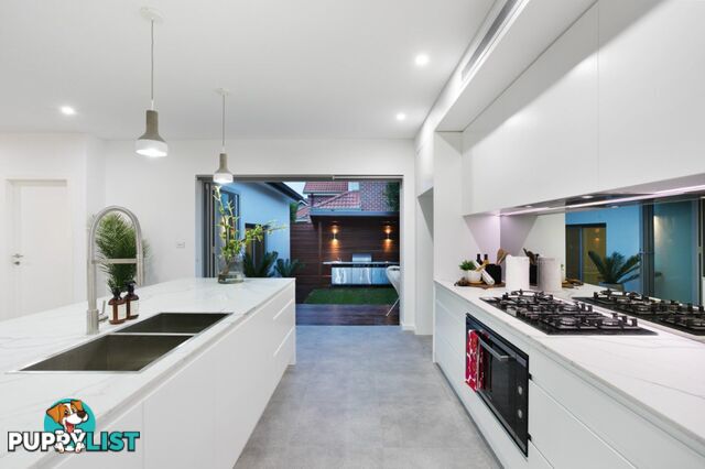 1 Rowley Road RUSSELL LEA NSW 2046
