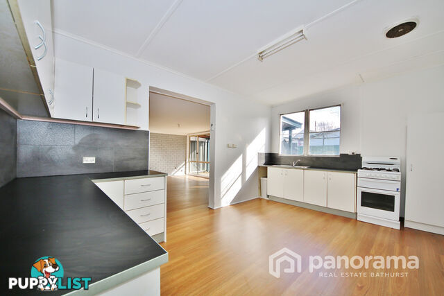 4 Bant Street BATHURST NSW 2795