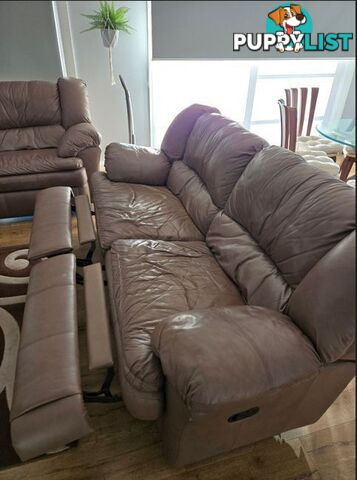 Recliner leather 2 seater lounge
