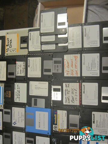 VINTAGE computer floppy disks, MS-DOS, 3,1, WIN-NT, WIN-95 WIN-98 WIN-2K