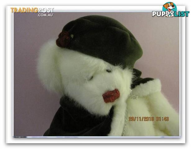 Russ Berrie bears, crystal is new kept in a sealed glass cabinet, white plush bear