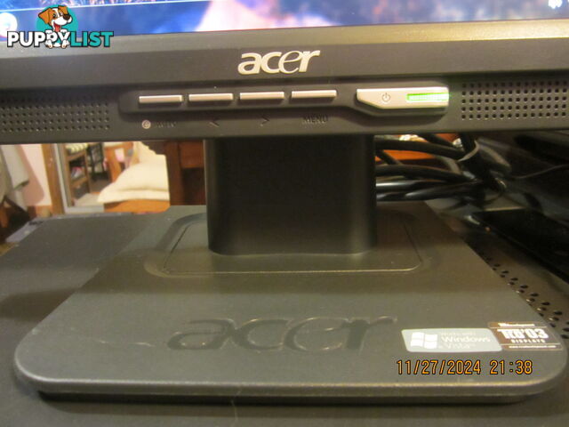 ACER DESKTOP PC. INC MONITOR. KEYBOARD. OPTICAL MOUSE, WINDOWS 7. S/PACK-1.